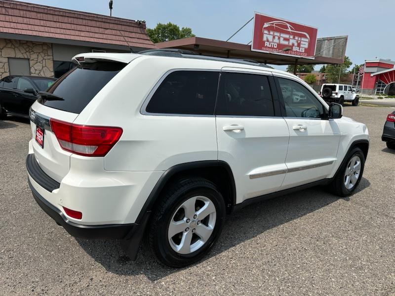 Jeep Grand Cherokee Laredo 4WD 2011