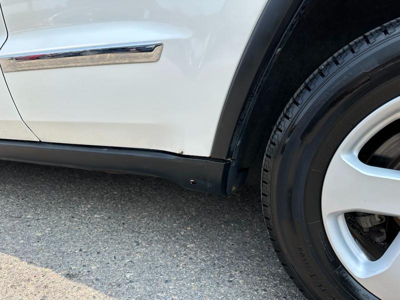 Jeep Grand Cherokee Laredo 4WD 2011