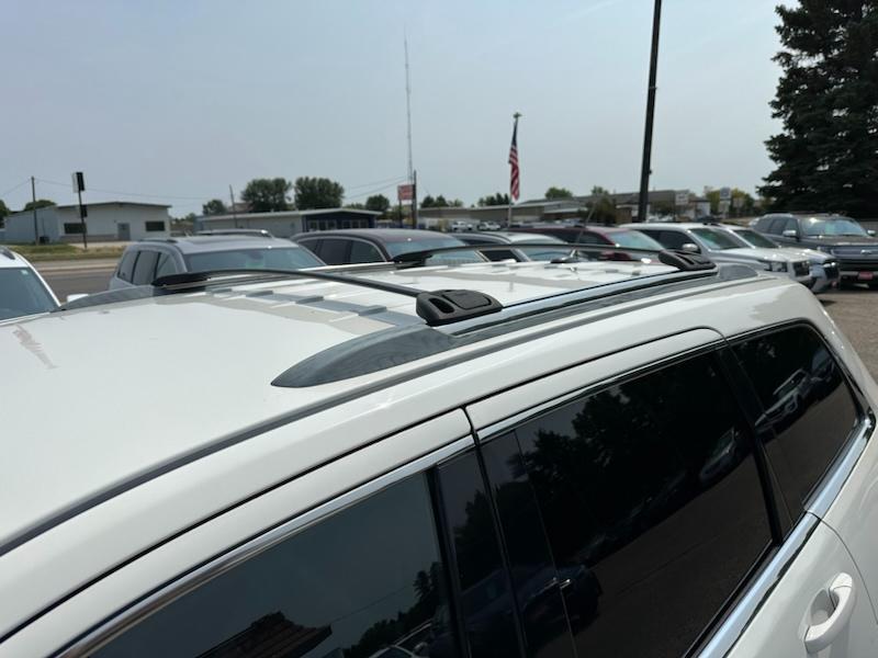 Jeep Grand Cherokee Laredo 4WD 2011