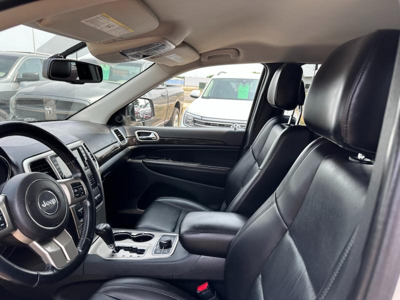 Jeep Grand Cherokee Laredo 4WD 2011