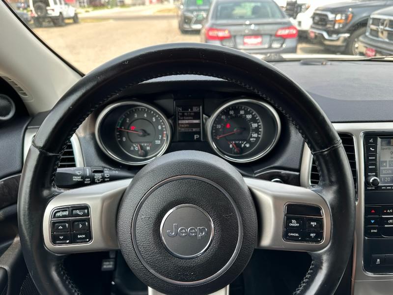 Jeep Grand Cherokee Laredo 4WD 2011