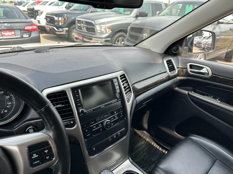 Jeep Grand Cherokee Laredo 4WD 2011