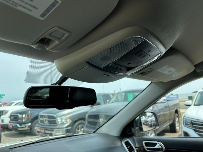 Jeep Grand Cherokee Laredo 4WD 2011