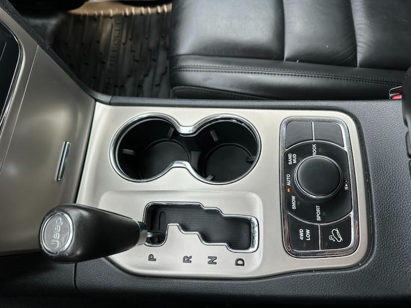 Jeep Grand Cherokee Laredo 4WD 2011