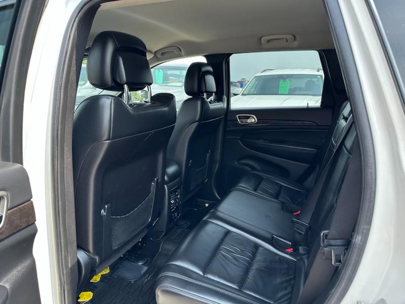 Jeep Grand Cherokee Laredo 4WD 2011