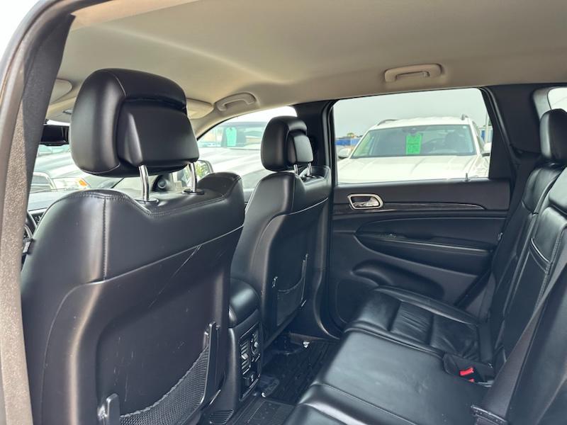 Jeep Grand Cherokee Laredo 4WD 2011