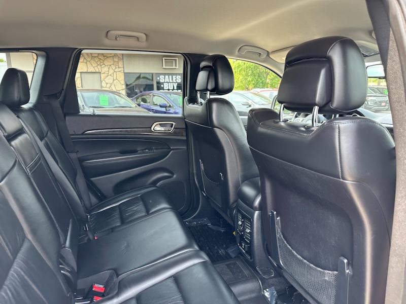 Jeep Grand Cherokee Laredo 4WD 2011