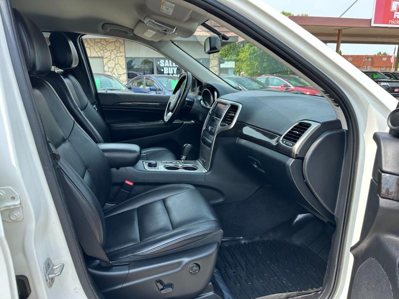 Jeep Grand Cherokee Laredo 4WD 2011
