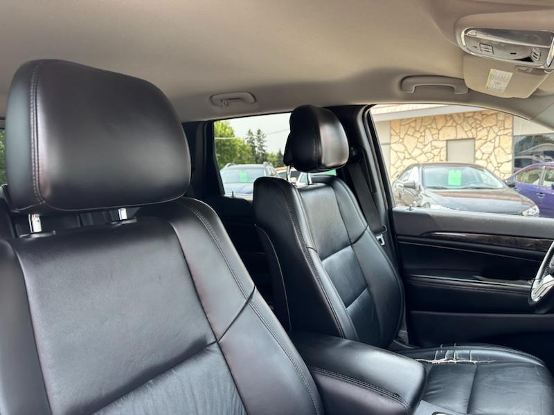 Jeep Grand Cherokee Laredo 4WD 2011