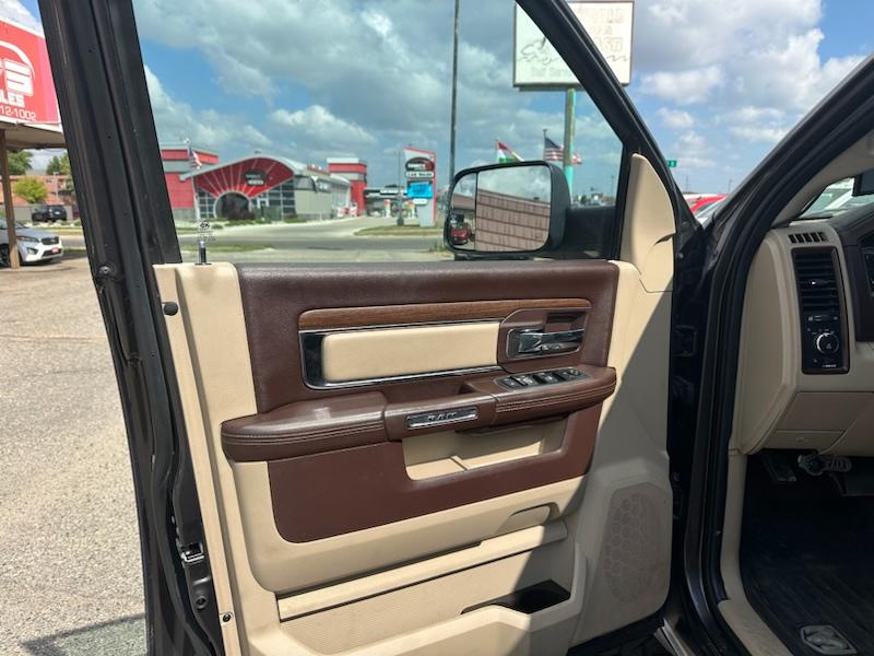RAM 3500 Laramie Crew Cab 4WD 2015