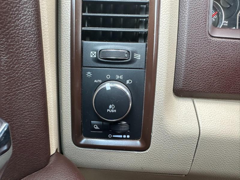 RAM 3500 Laramie Crew Cab 4WD 2015