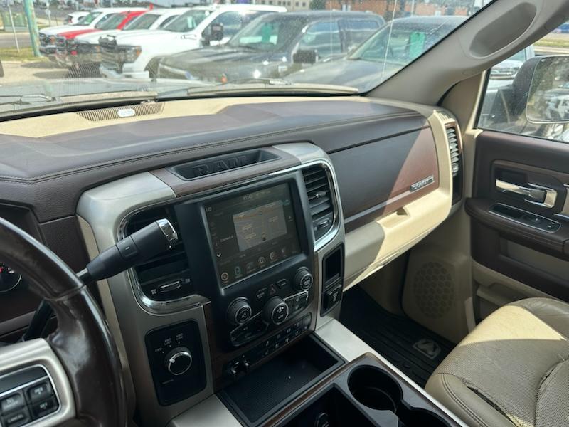 RAM 3500 Laramie Crew Cab 4WD 2015
