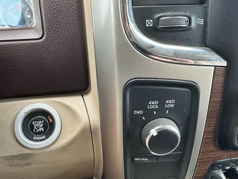 RAM 3500 Laramie Crew Cab 4WD 2015