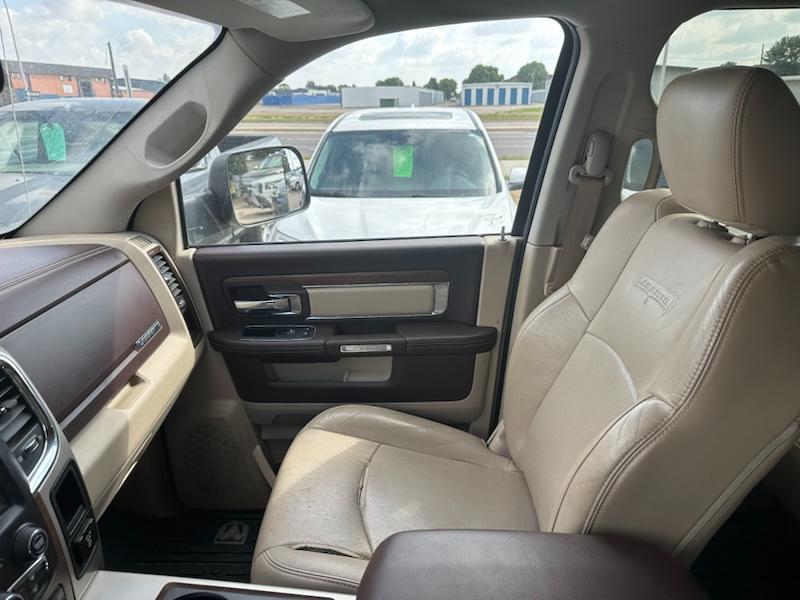RAM 3500 Laramie Crew Cab 4WD 2015