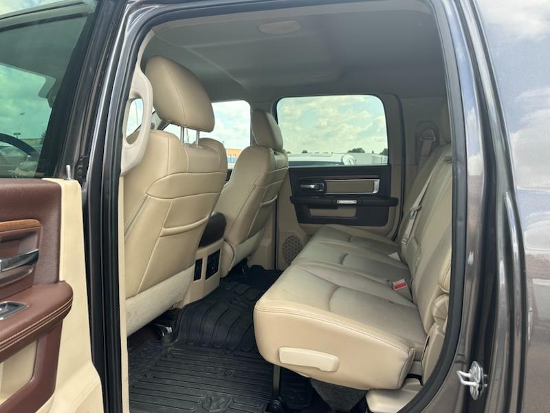 RAM 3500 Laramie Crew Cab 4WD 2015