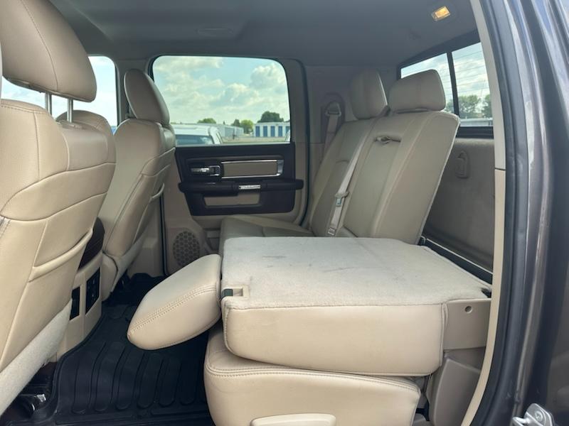 RAM 3500 Laramie Crew Cab 4WD 2015