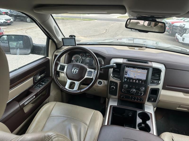 RAM 3500 Laramie Crew Cab 4WD 2015