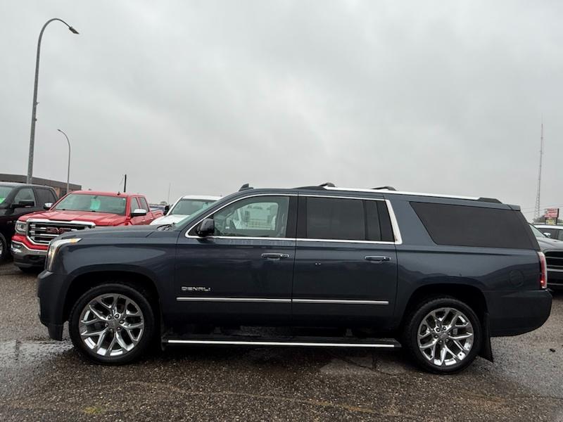 GMC Yukon XL Denali 4WD 2019