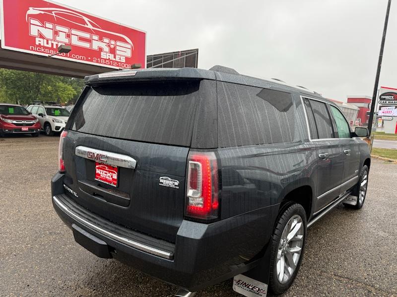 GMC Yukon XL Denali 4WD 2019