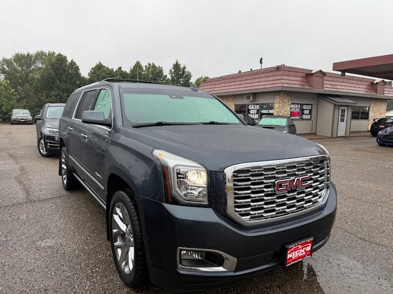 GMC Yukon XL Denali 4WD 2019