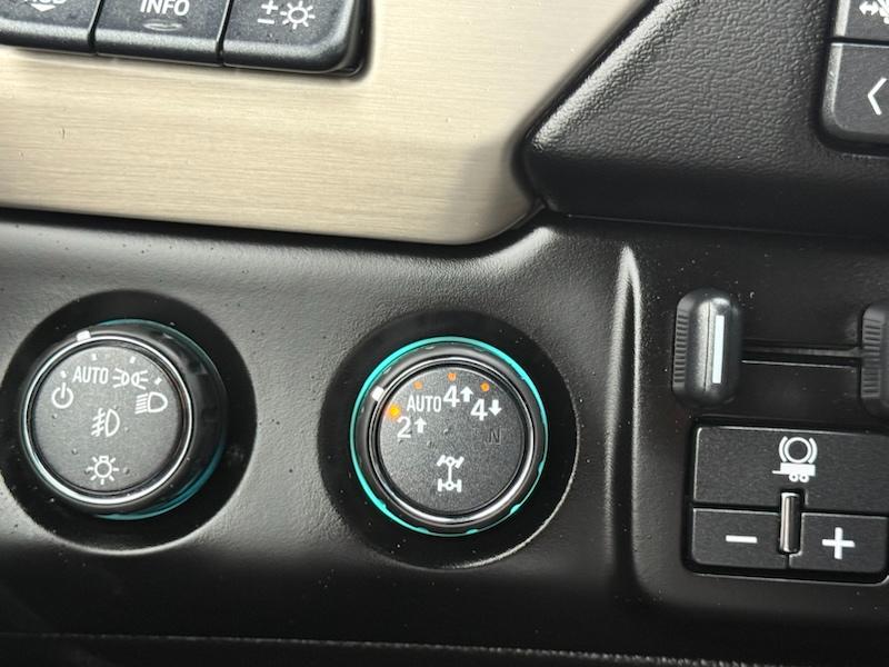 GMC Yukon XL Denali 4WD 2019