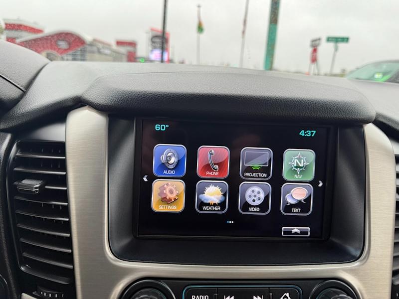 GMC Yukon XL Denali 4WD 2019