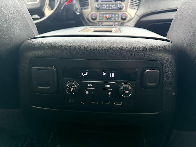 GMC Yukon XL Denali 4WD 2019