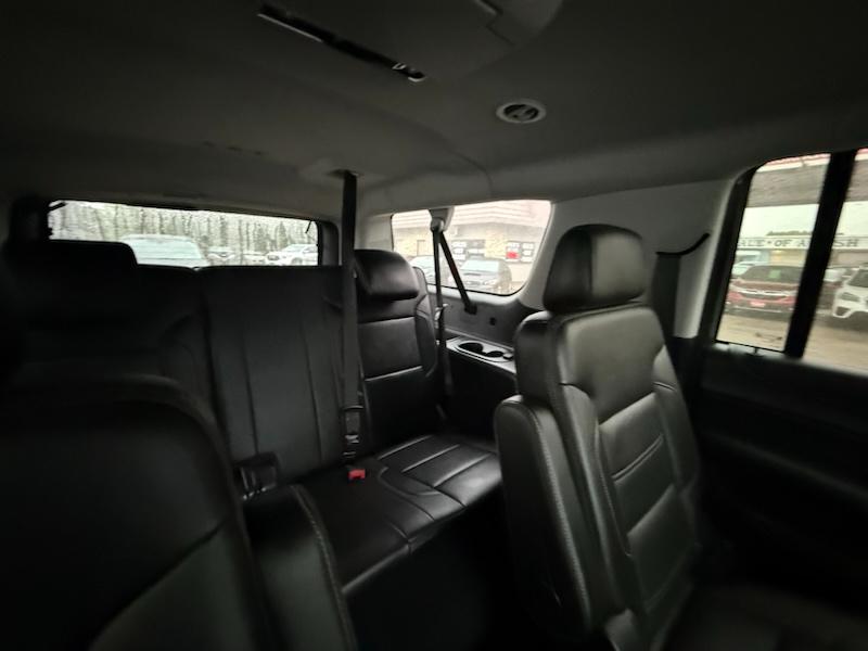 GMC Yukon XL Denali 4WD 2019