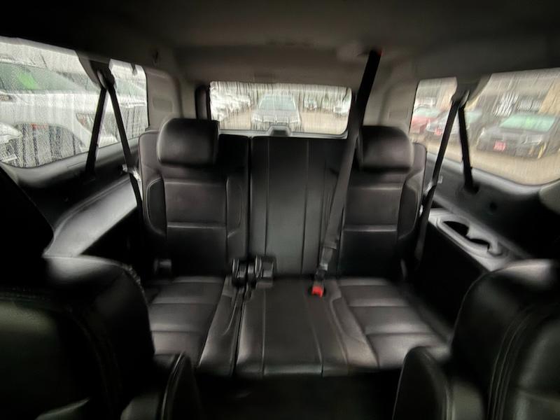 GMC Yukon XL Denali 4WD 2019