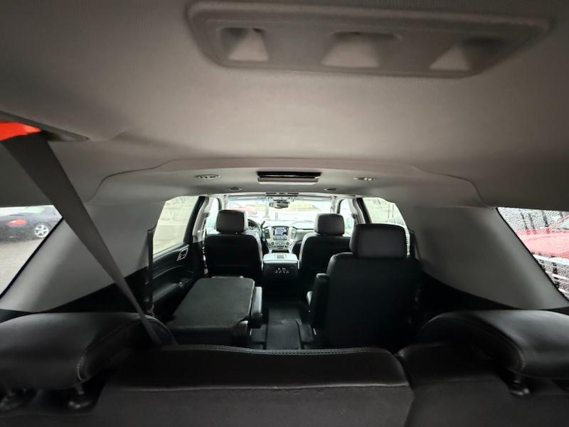 GMC Yukon XL Denali 4WD 2019