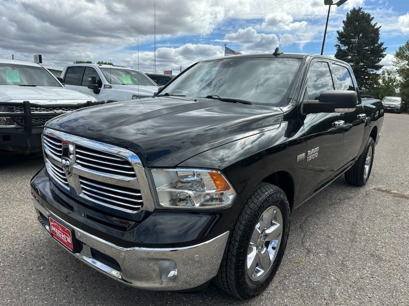 RAM 1500 Big Horn Crew Cab 4WD 2017