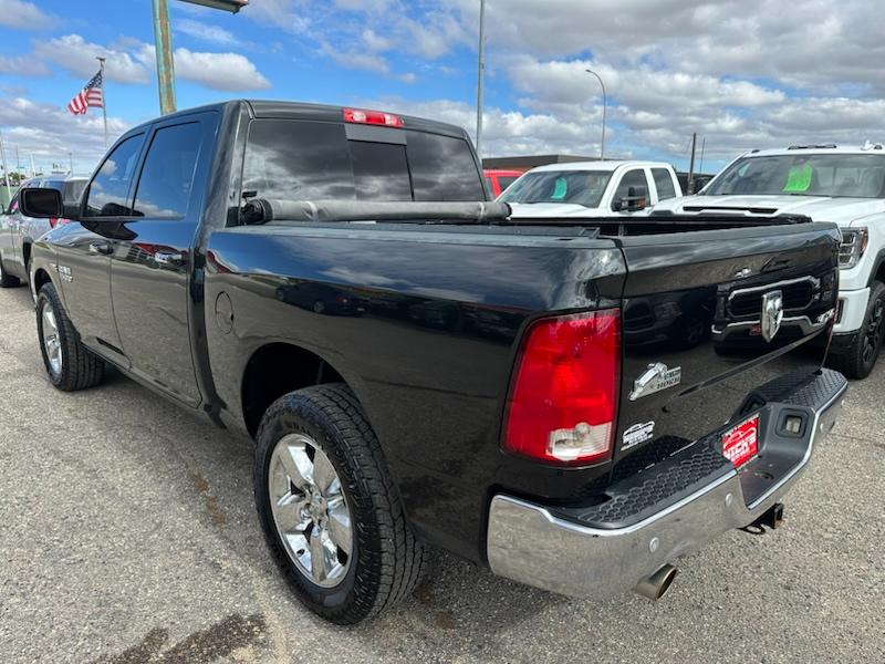 RAM 1500 Big Horn Crew Cab 4WD 2017