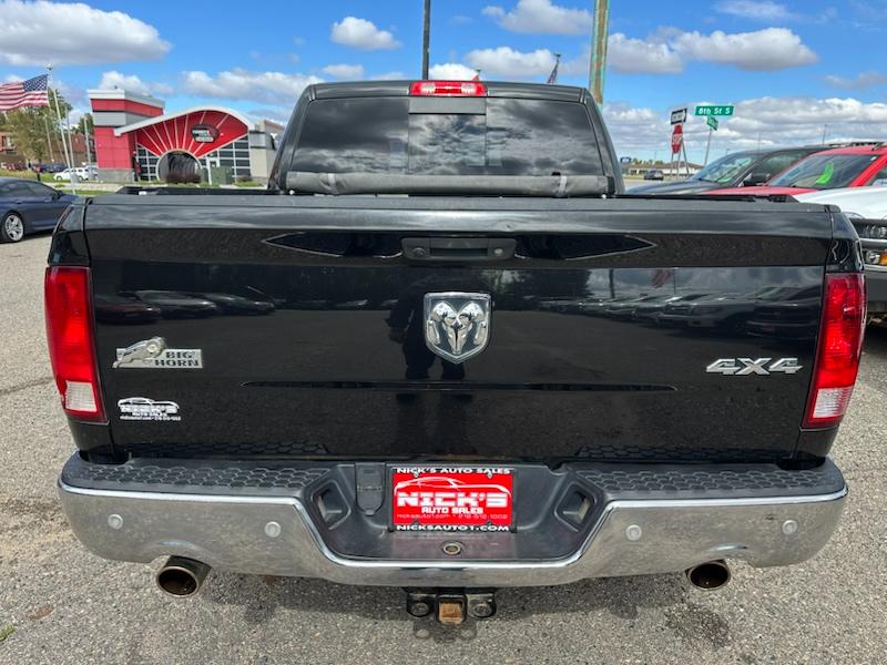 RAM 1500 Big Horn Crew Cab 4WD 2017