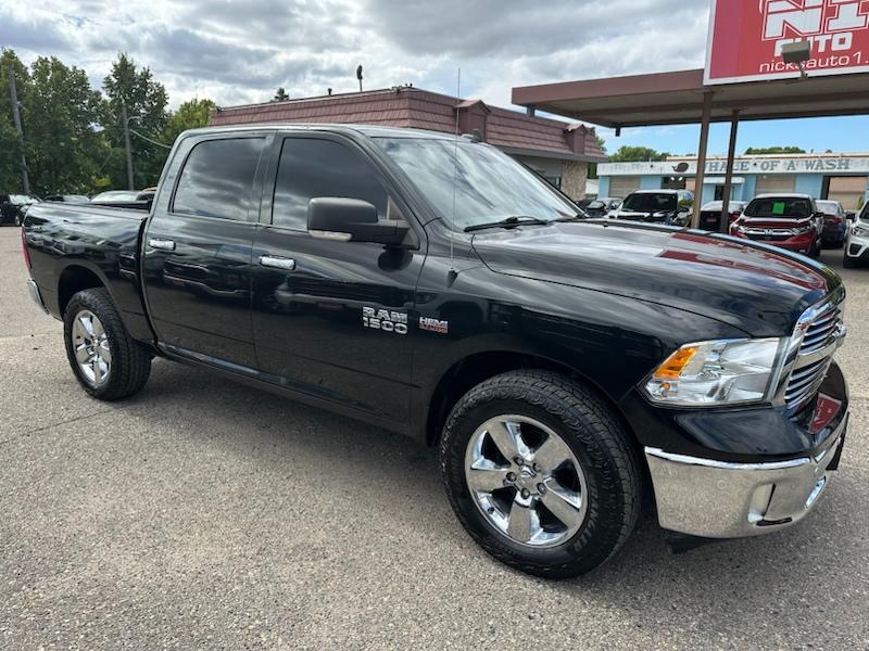 RAM 1500 Big Horn Crew Cab 4WD 2017