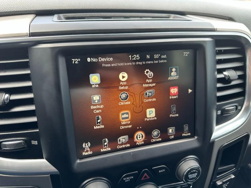 RAM 1500 Big Horn Crew Cab 4WD 2017