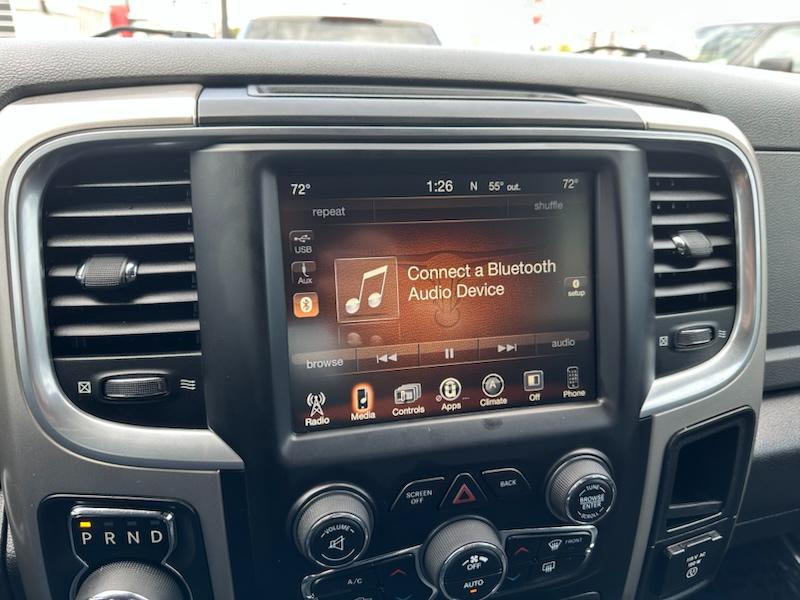 RAM 1500 Big Horn Crew Cab 4WD 2017