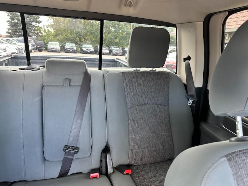 RAM 1500 Big Horn Crew Cab 4WD 2017