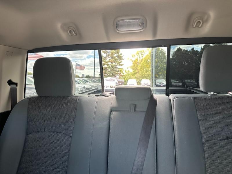RAM 1500 Big Horn Crew Cab 4WD 2017