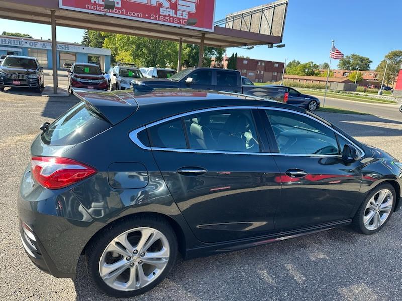 Chevrolet Cruze Premier Hatchback 2017