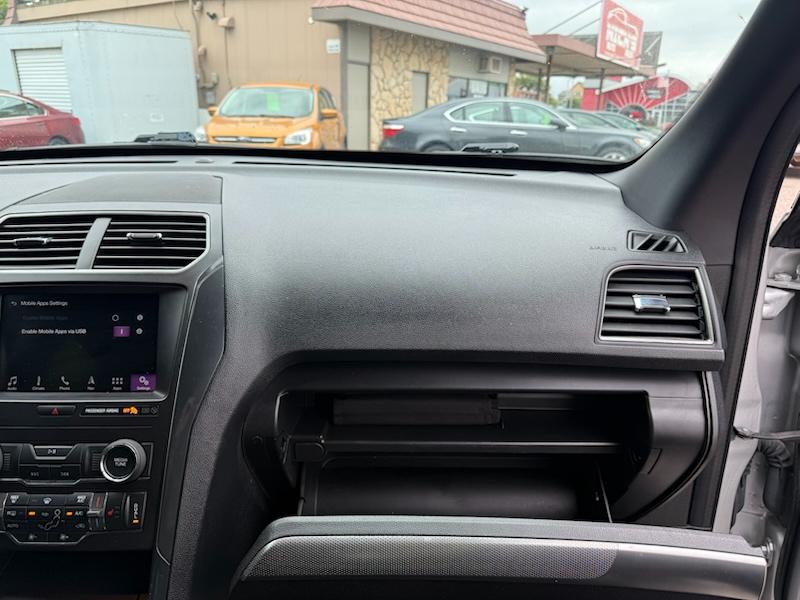 Ford Explorer XLT 4WD 2019