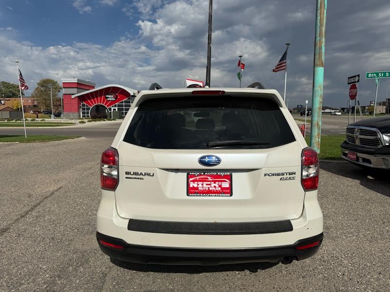 Subaru Forester 2.5i Touring 2014