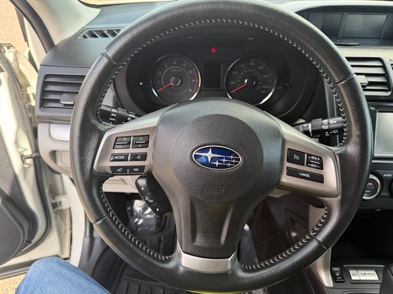 Subaru Forester 2.5i Touring 2014