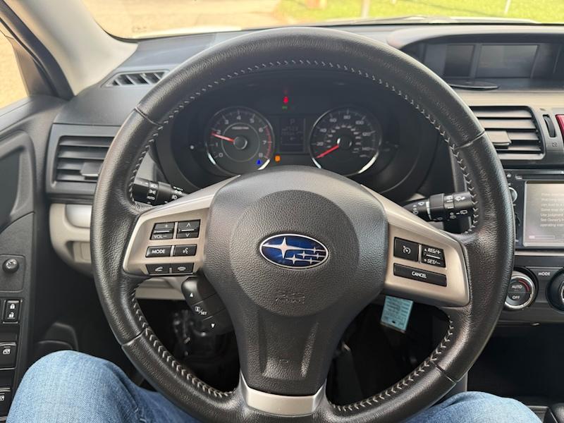 Subaru Forester 2.5i Touring 2014