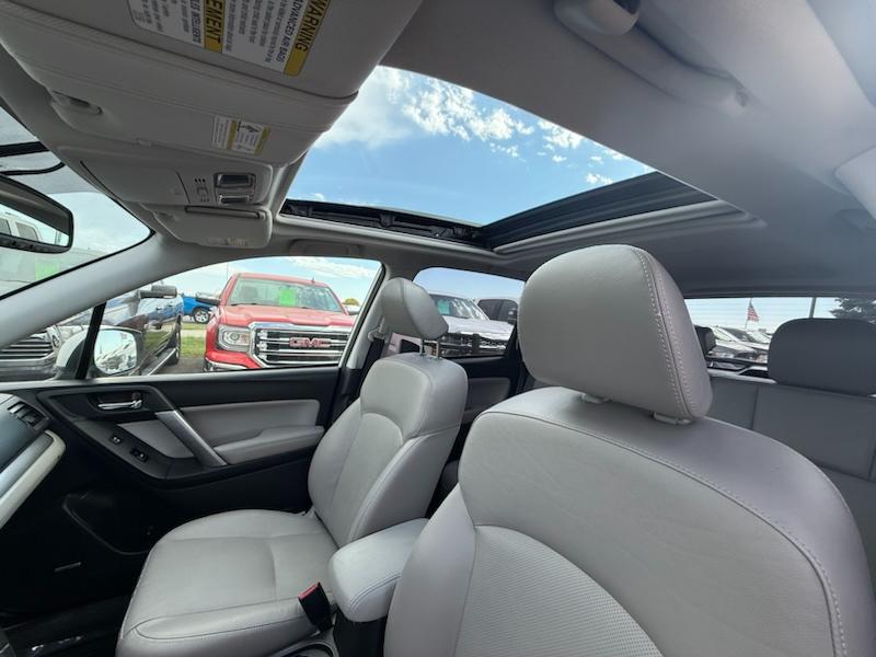Subaru Forester 2.5i Touring 2014