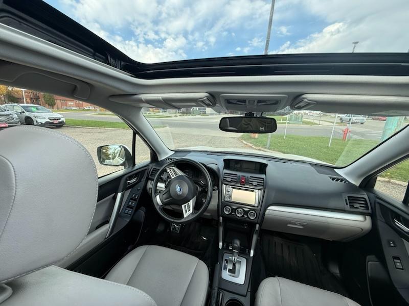 Subaru Forester 2.5i Touring 2014