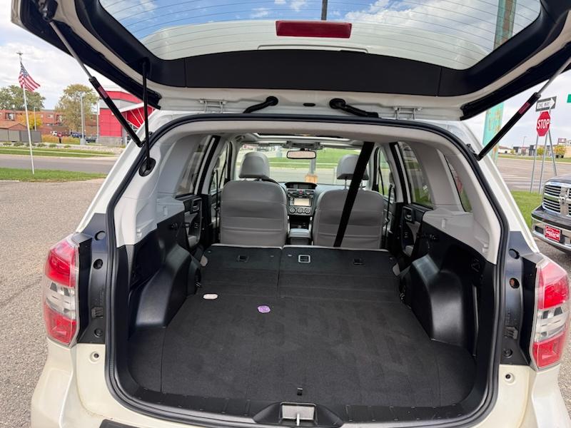 Subaru Forester 2.5i Touring 2014