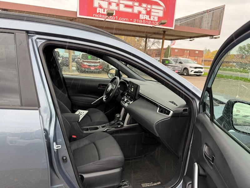 Toyota Corolla Cross XSE AWD 2025