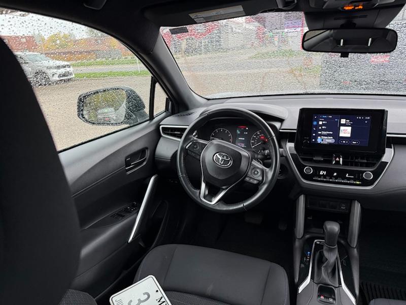 Toyota Corolla Cross XSE AWD 2025