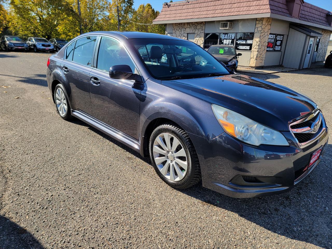 Subaru Legacy 2.5i Limited 2011