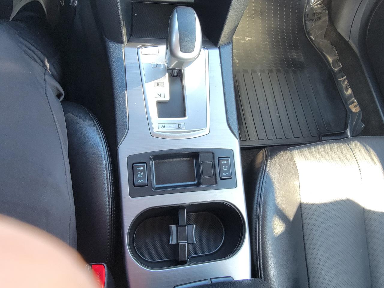 Subaru Legacy 2.5i Limited 2011